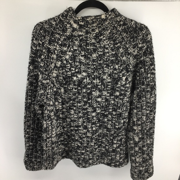 J Linberg Black And White Knitted Sweater - Picture 2 of 11